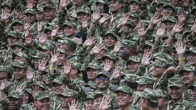 Sebanyak lima kepala daerah 'tumbang' saat mengikuti retret di Akmil Magelang. Tiga orang harus dilarikan ke RSUD Tidar.