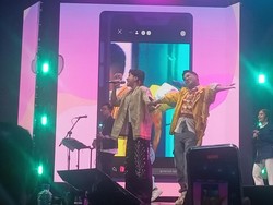 Vidi Kasih Kejutan, Jirayut Nyanyi Status Palsu Versi Thailand