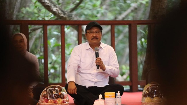 Kemensos adakan kerja bakti revitalisasi Tahura Ngurah Rai, Bali, Gus Ipul dorong pemberdayaan masyarakat hadapi krisis sampah.