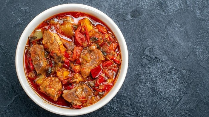 img-title Banyak Digemari, Ternyata Ini Bahayanya Kalau Kamu Keseringan Makan Seblak