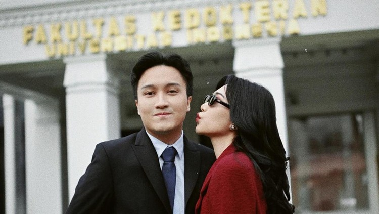 Isyana Sarasvati dan sang suami