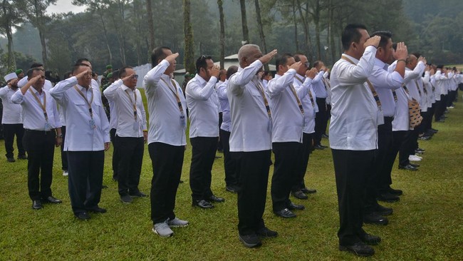 Sekjen Gerindra Ahmad Muzani memastikan hubungan antara Presiden Prabowo Subianto dan Ketum PDIP Megawati Soekarnoputri tetap berjalan baik.