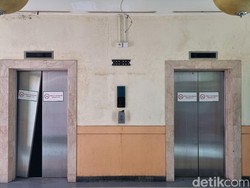 Kondisi Glodok Plaza Usai Dibuka Lagi Pascakebakaran: AC hingga Lift Mati