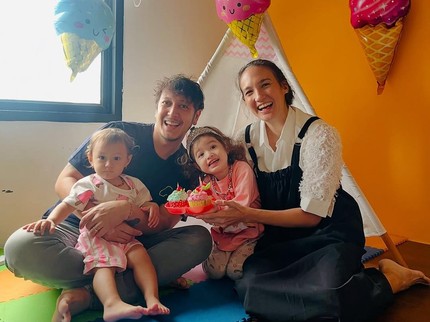 Curhat Nadine Chandrawinata soal Anak-Anaknya Tak Antusias Sambut Ortu Pulang ke Rumah, Ternyata...