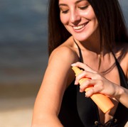 Beaupicks: 5 Rekomendasi Body Sunscreen dari Brand Lokal yang Nggak Menguras Kantong