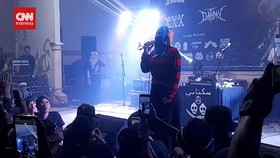 VIDEO: Sekolah Buka Suara Soal Pemecatan Novi Vokalis Band Sukatani