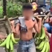 Viral di Medsos Remaja di Pati Diarak Warga Gegara Curi Pisang, Ternyata Demi Hidupi Adik