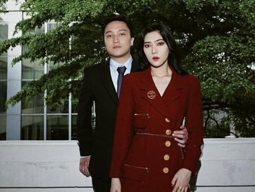 img-title Profil dan Pendidikan Rayhan Maditra Suami Isyana Sarasvati yang Lulus Dokter Spesialis