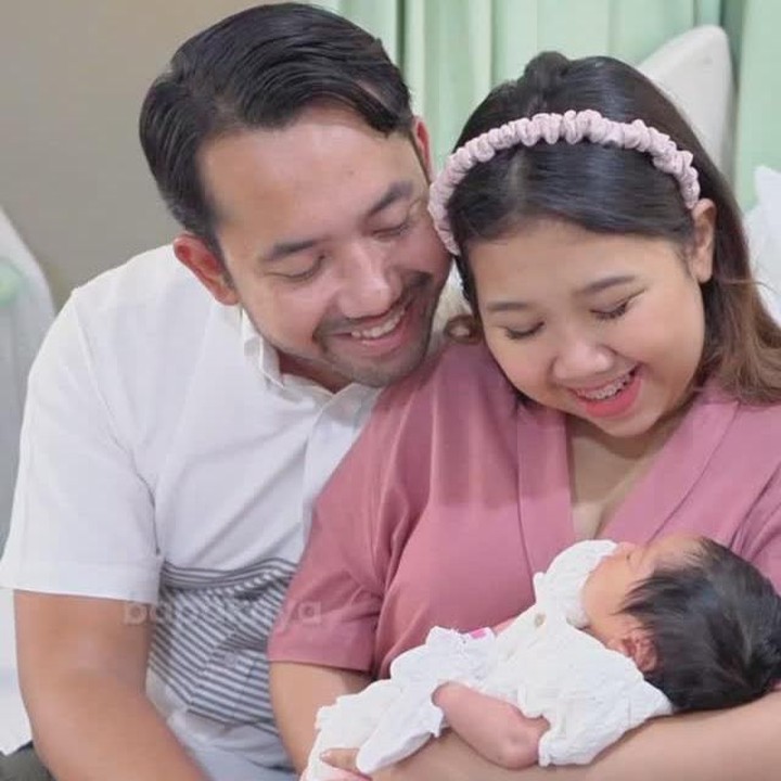 <p>Komedian Kiky Saputri melahirkan anak pertamanya pada 20 Februari 2025 dan diberi nama Kayesha Nadha Khairi. Baby Kayya pun siap menyambut Hari Raya Idul Fitri pertamanya hari ini. (Foto: Instagram @kikysaputrii)</p>