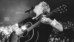 Lirik Lagu roll over, baby - LANY