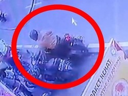 Wanita Dijambret Pemotor Saat Beli Ikan di Makassar, Laptop Raib