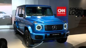 VIDEO: SUV Listrik Mercedes-Benz Meluncur di World Beyond