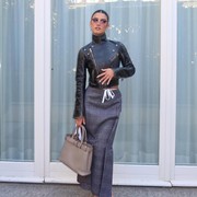 Get The Look: Curi Perhatian Lewat OOTD Edgy Ala Charli D'Amelio