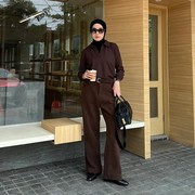 Get The Look: Outfit ke Kantor Elegan ala Amelia Elle