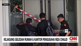 VIDEO: Kejagung Geledah Rumah dan Kantor Pengusaha Riza Chalid