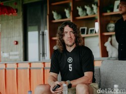 Legenda Barcelona Carles Puyol Kunjungi Bali United
