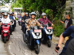 Menteri Wihaji Blusukan di Madiun Pantau MBG Bagi Ibu Hamil
