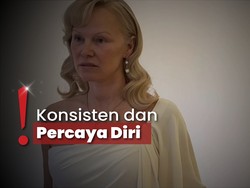 Pamela Anderson Hadir di SAG Awards Tanpa Makeup: Aku Merasa Bebas