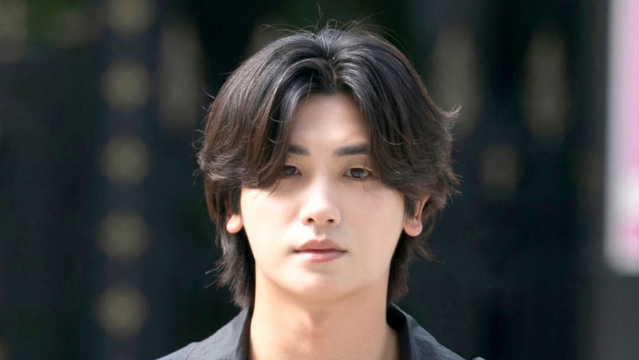 Park Hyung Sik dalam drama Korea Buried Hearts