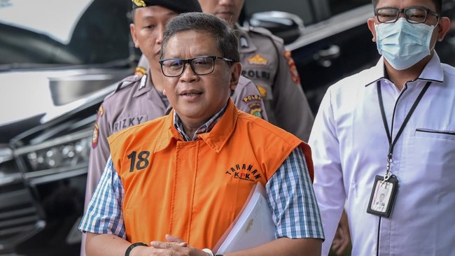 Praperadilan Sekjen PDIP Hasto Kristiyanto terkait kasus dugaan suap di kasus Harun Masiku dinyatakan gugur.