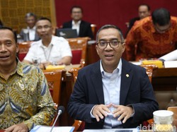 Soal Sanksi Bahlil Revisi Disertasi, Mendikti Brian: Otoritasnya di UI