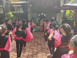 Sanggar Saraswati Tulungagung Berupaya Jadi Lilin di Tengah Kegelapan