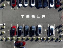Penjualan Tesla Anjlok Gegara Kontroversi Elon Musk