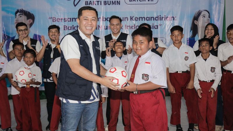 Pegadaian Galang Relawan Bakti BUMN, Perkuat Komunitas & Alam Derawan