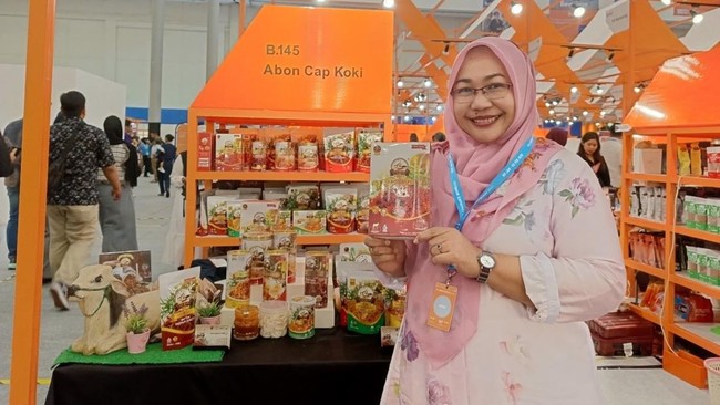 Abon Cap Koki, UMKM Purbalingga, tunjukkan potensi tembus pasar global lewat inovasi produk & partisipasi di BRI UMKM EXPO(RT) 2025.