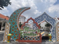 Kota Surabaya Bersolek Sambut Ramadan 1446 H