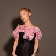 Masuk Nominasi, Ariana Grande Pakai Gaun Vintage ke Oscars Dinner 2025