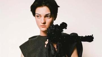 5 Terobosan Makeup Mengguncang London Fashion Week FW25: Keberanian dan Kreativitas dalam Setiap Sapuan!