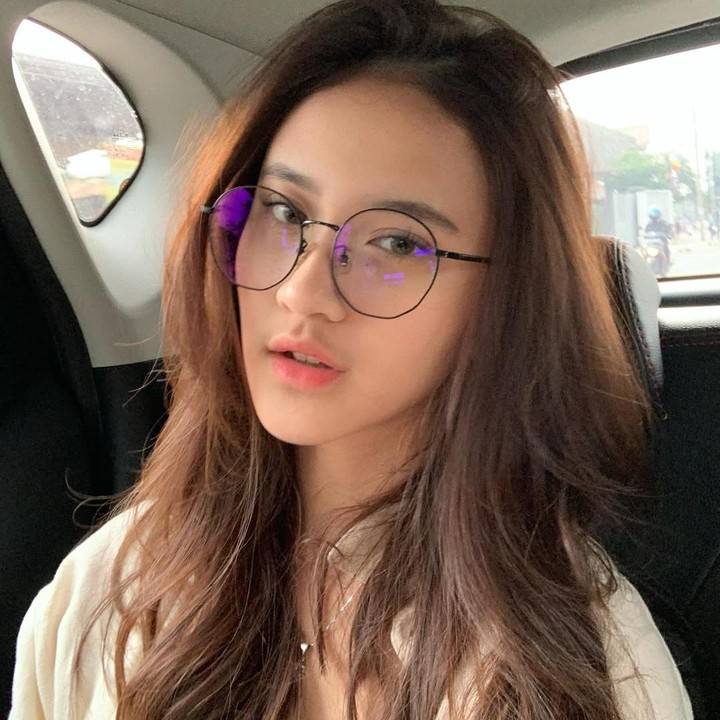 <p>"Keren Leyaaaaa, cocok sih jadi Cinta, apalagi ini musikal, suara kamu kan bagus. Sukses terus!!" kata seorang netizen dengan menyisipkan emotikon hati. "Leyaaaa congrats. Aku bangga banget pada dirimuuuuu," kata netizen lainnya. (Foto: Instagram: @harleyavaprincy)</p>
