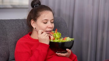 10 Makanan Sehat Penambah Berat Badan Janin Trimester 2