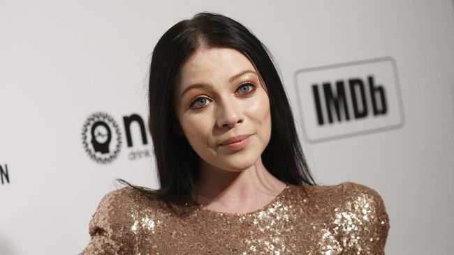 Aktris yang dikenal dalam serial Gossip Girl, Michelle Trachtenberg ditemukan meninggal dunia.