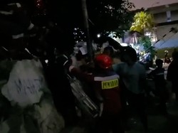 Cerita Sedih di Balik Aksi Pria Bawa Pisau Nyebur di Kali Museum Bahari
