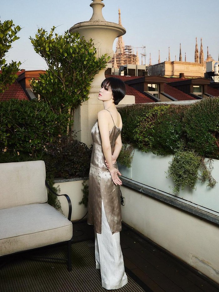 Bagaimana penampilan Song Hye Kyo kali ini menurut kamu, Beauties?/ Foto: Sang Hun Lee via instagram.com/kyo1122