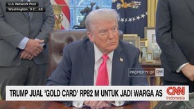 VIDEO: Trump Jual 'Gold Card' Rp82 Miliar untuk Jadi Warga AS