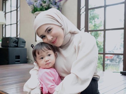 Aisha Anak Kedua Kesha Ratuliu Akan Sekolah di Usia 2 Thn, Simak 7 Potret Gemasnya