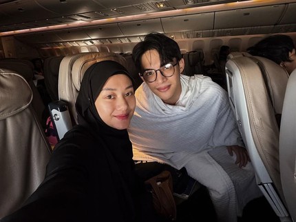 Rey Mbayang dan Dinda Hauw Jalani Puasa Pertama di Tanah Suci Bersama Keluarga