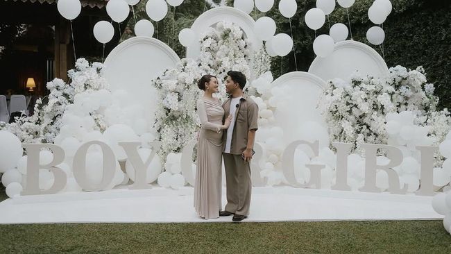 Dadamning qizlari va jinsiy aloqadan Masha Dadamning qizlari va jinsiy aloqadan Masha