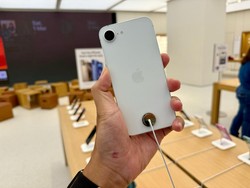 iPhone 16e Laris Manis Walau Dikritik Harganya Lebih Mahal