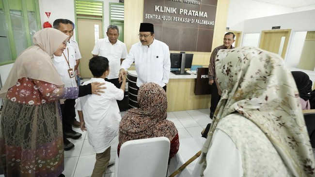 Mensos pastikan efisiensi anggaran tak halangi layanan prima di 31 Sentra, rehabilitasi dan bansos tetap optimal untuk masyarakat.