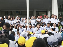 Pecah Tangis 2 Bos Sritex dan Karyawan Sampaikan Salam Perpisahan