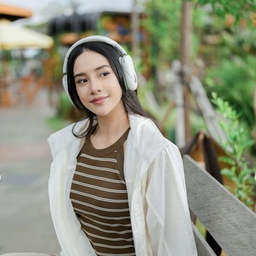 Sosok Ibunda Anya Geraldine Disebut Mirip Luna Maya Versi Islami