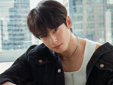 img-title Susul Jaehyun NCT, Cha Eun Woo Bakal Wamil di Band Militer