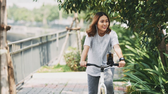 Cara Unik Setiap Zodiak Menghabiskan Waktu Ngabuburit, Kamu yang Mana?