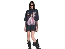 Balenciaga Rilis Kaus Bergambar Kim Kardashian, Dijual Rp 12 Jutaan