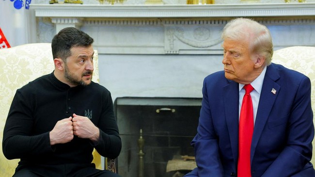 Presiden AS Donald Trump kembali melontarkan pernyataan kontroversial terkait perang Rusia dan Ukraina dengan menyalahkan Kyiv sebagai pemicu invasi Moskow.