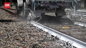 VIDEO: Brasil Lapisi Rel Kereta dengan Cat Putih Imbas Panas Ekstrem